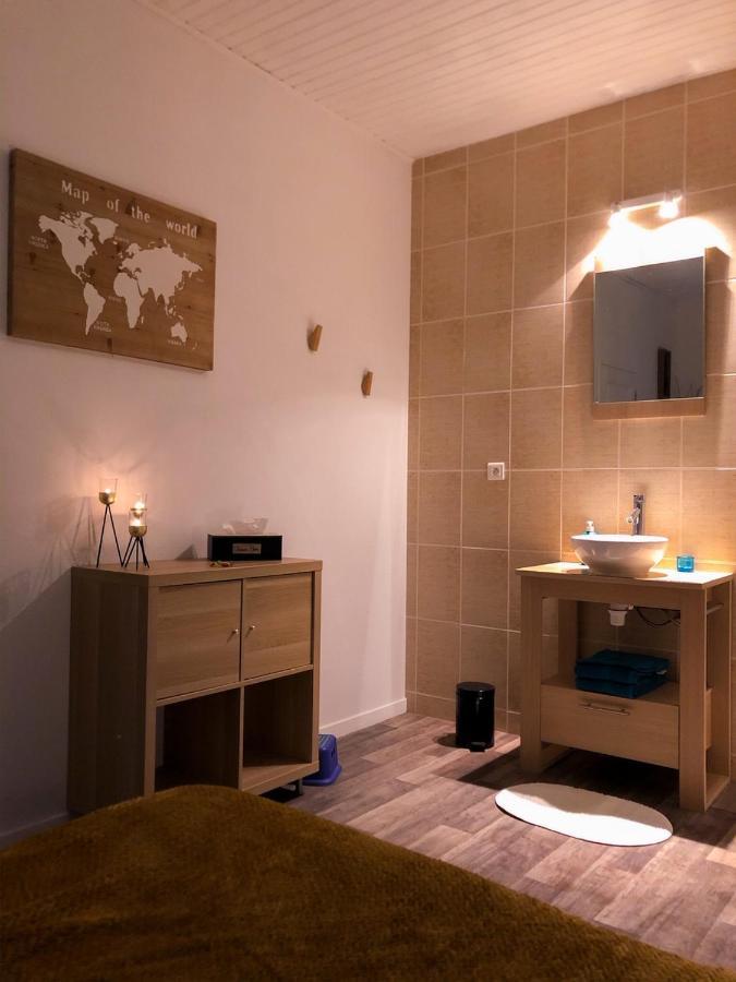 Chambre Double Avec Salle De Bain Privative Коняк Екстериор снимка